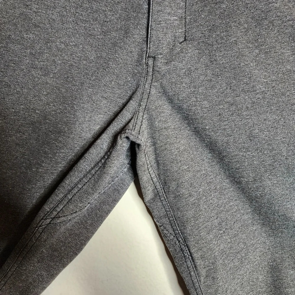 Lululemon Grey Tech Canvas ABC pants. Men's size 30×33. - Picture 13 of 16